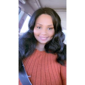 Meet your Posher, Brianna